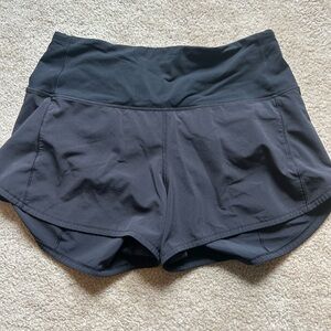 Lulu Lemon speed up high rise shorts
